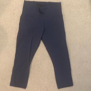 Lululemon train times crop